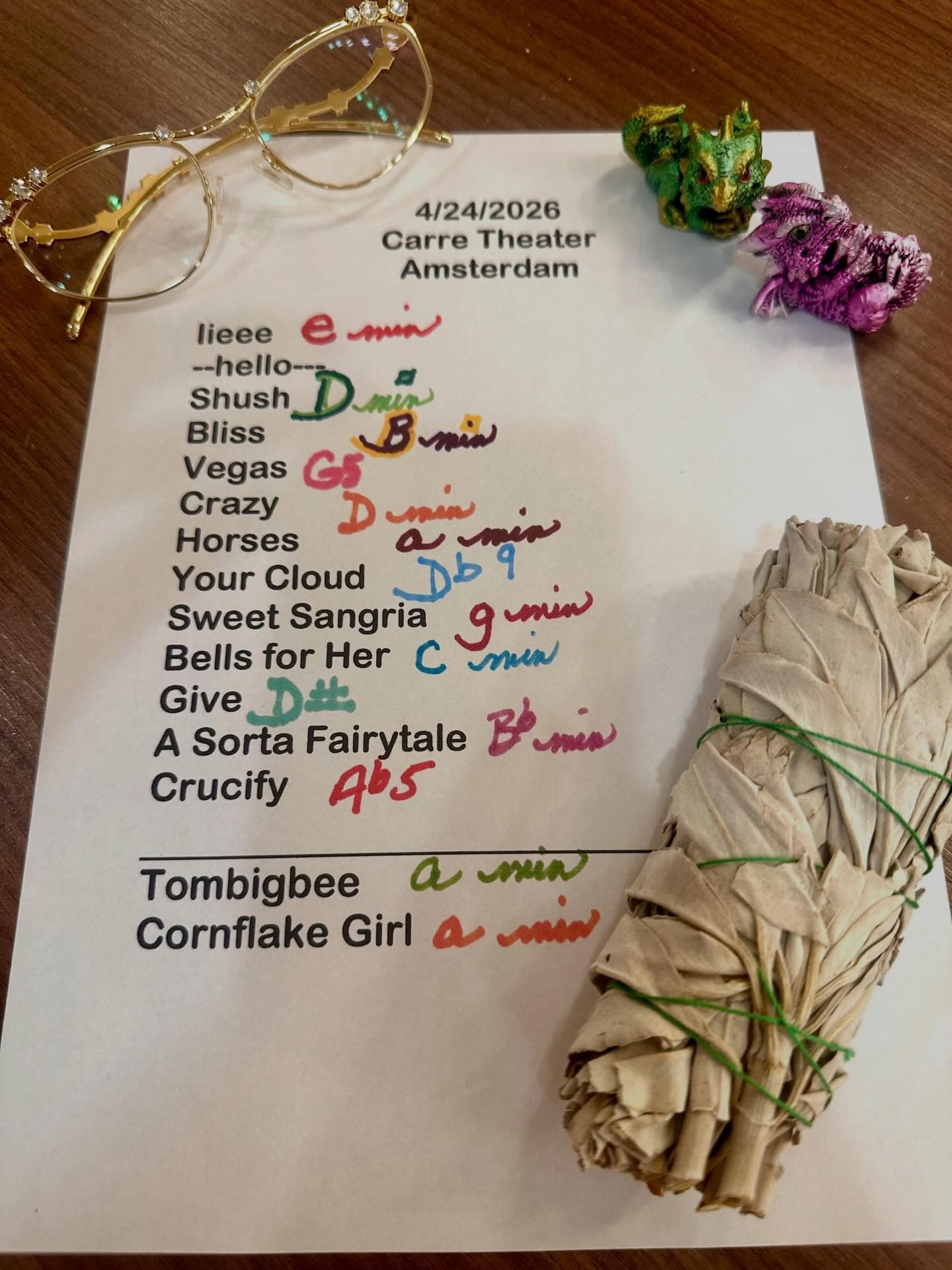 Handwritten setlist for Carre Theatre, April 24, 2026